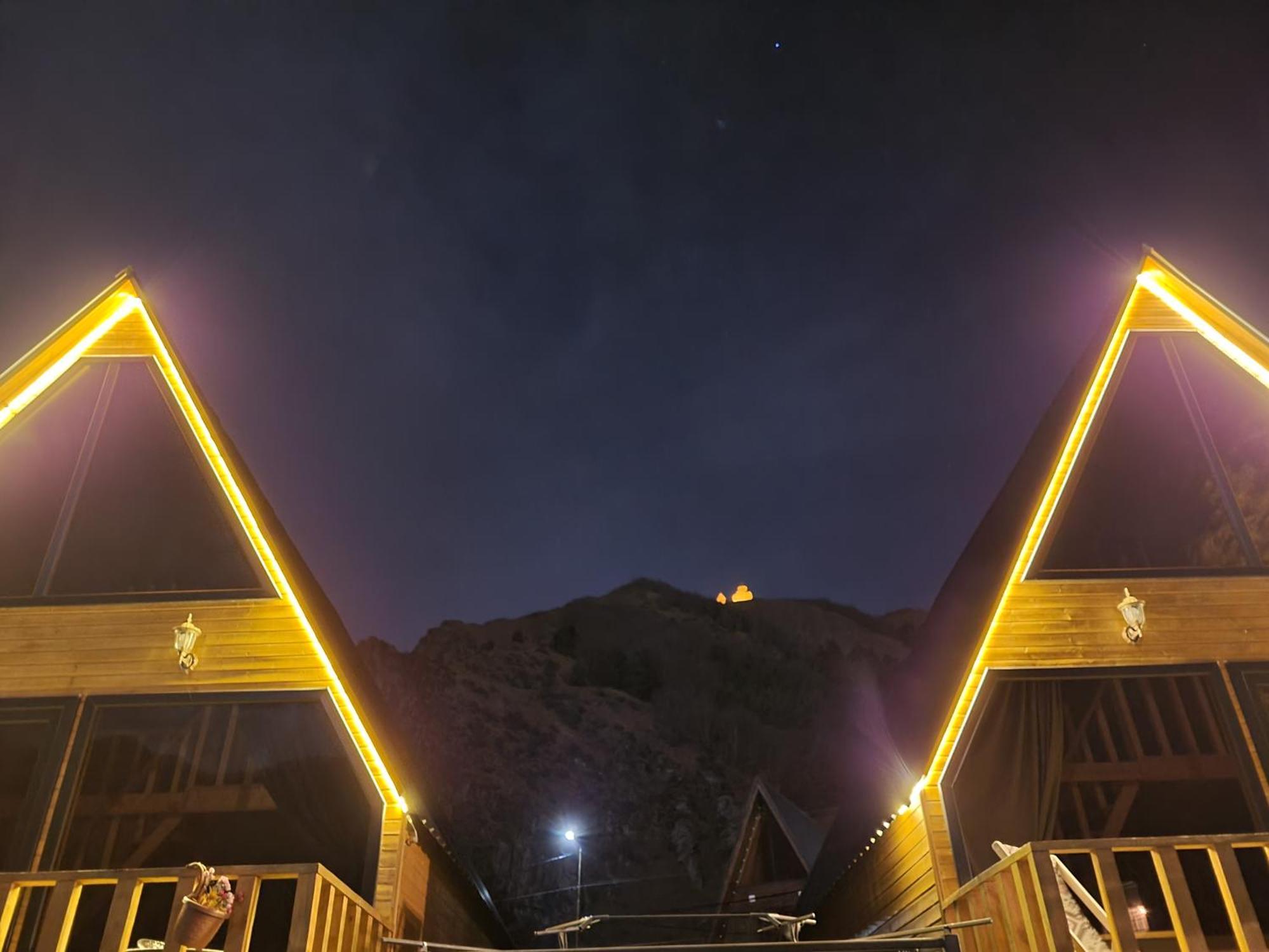 Pine Chalet Kazbegi Kültér fotó