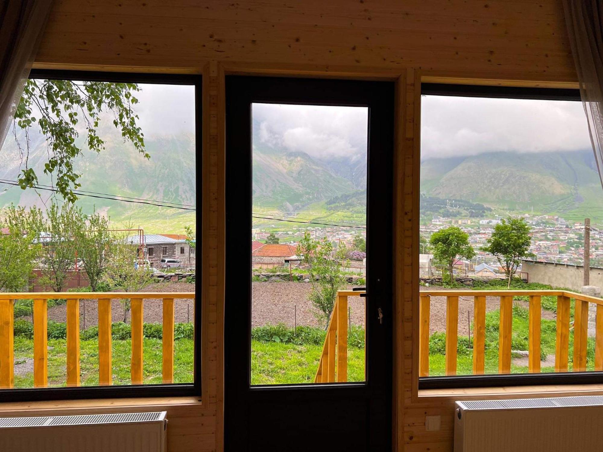 Pine Chalet Kazbegi Szoba fotó